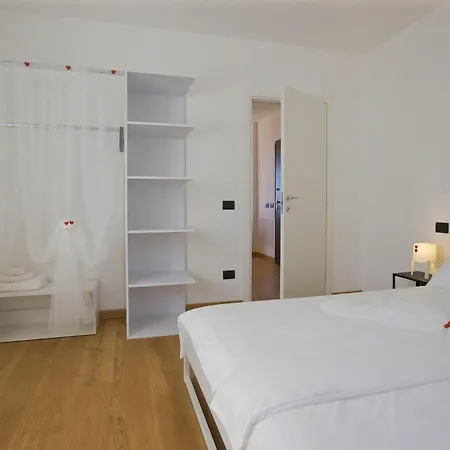 Alle Apartment *